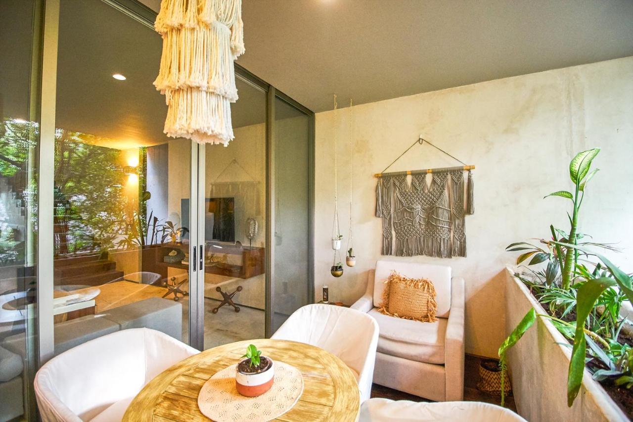 Eco-Chic Design Condos Wrapped In Nature'S Elements By Stella Rentals ตูลุม ภายนอก รูปภาพ