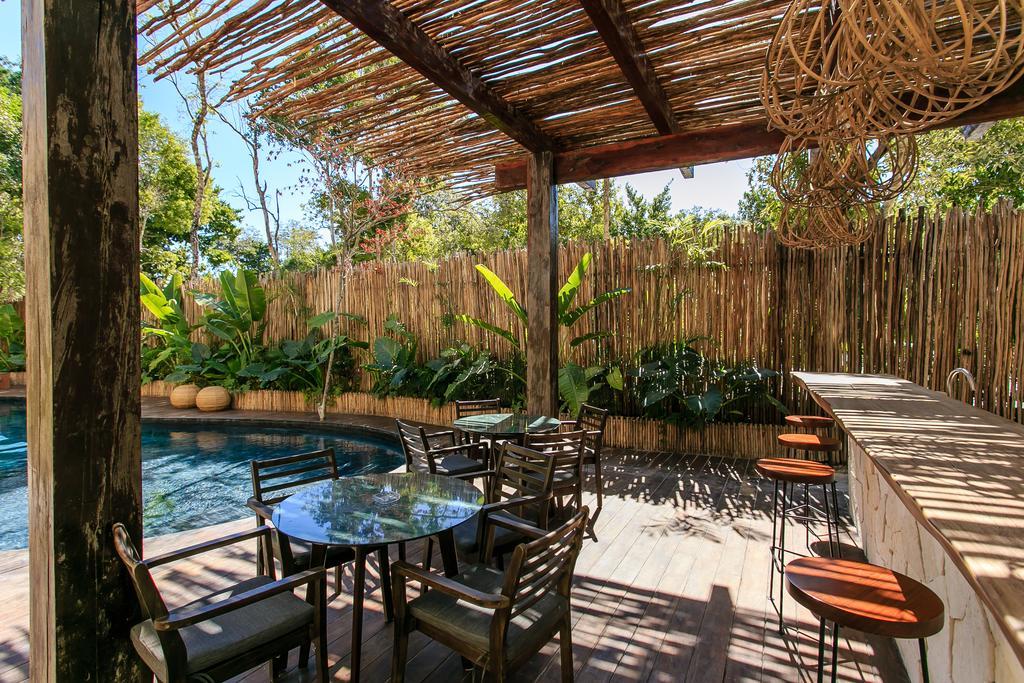Eco-Chic Design Condos Wrapped In Nature'S Elements By Stella Rentals ตูลุม ภายนอก รูปภาพ